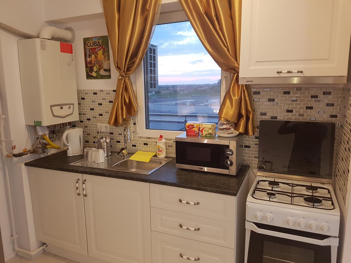 Airport Residence 2 Отопени Экстерьер фото