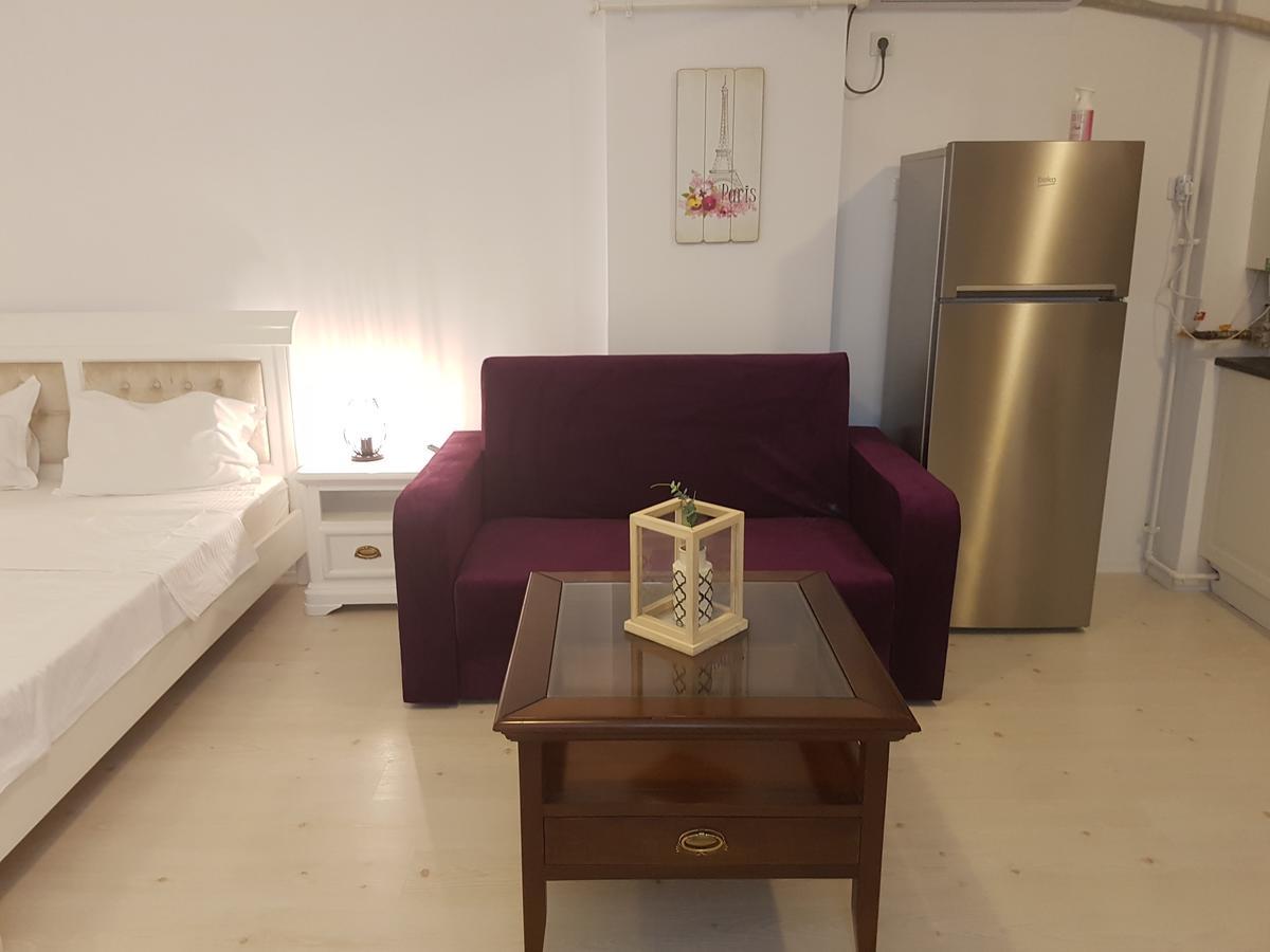 Airport Residence 2 Отопени Экстерьер фото