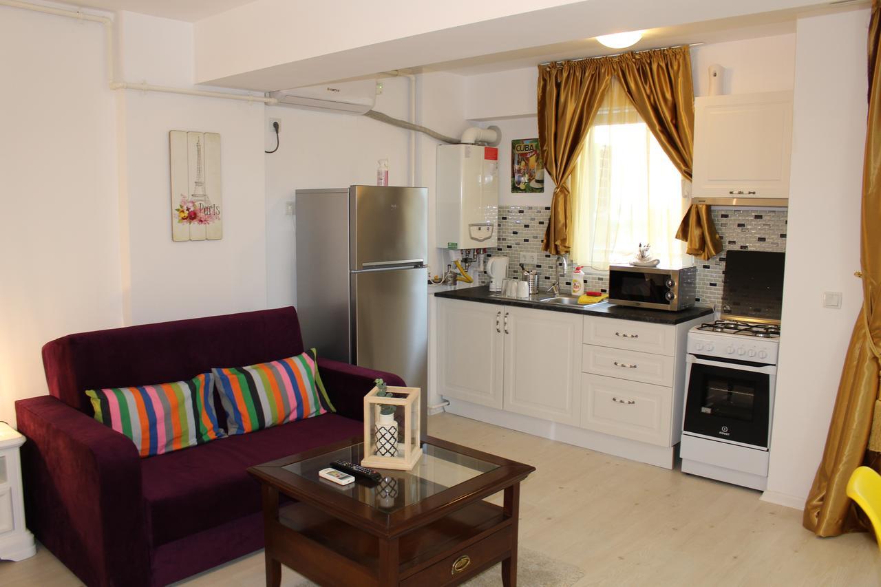Airport Residence 2 Отопени Экстерьер фото
