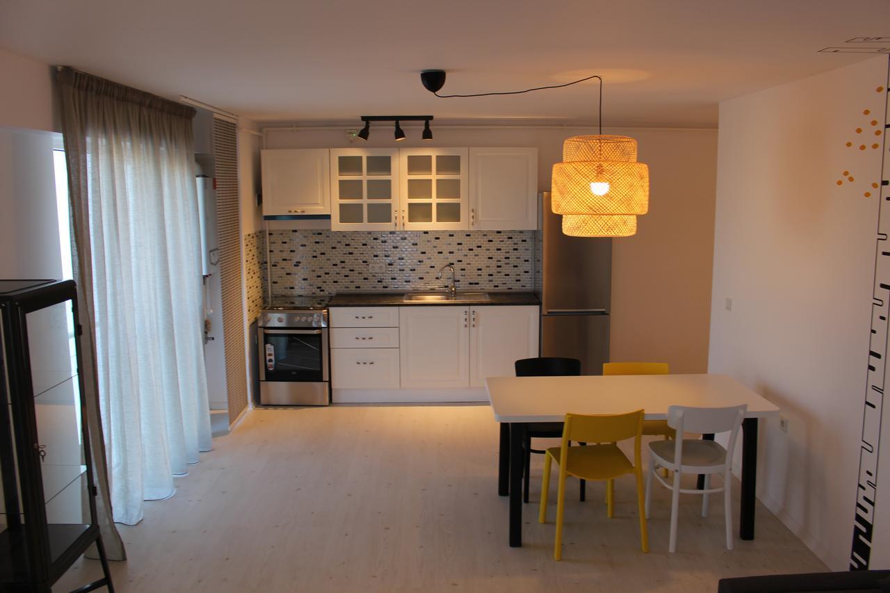 Airport Residence 2 Отопени Экстерьер фото
