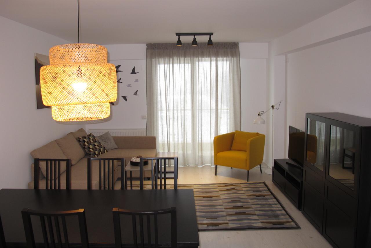 Airport Residence 2 Отопени Экстерьер фото