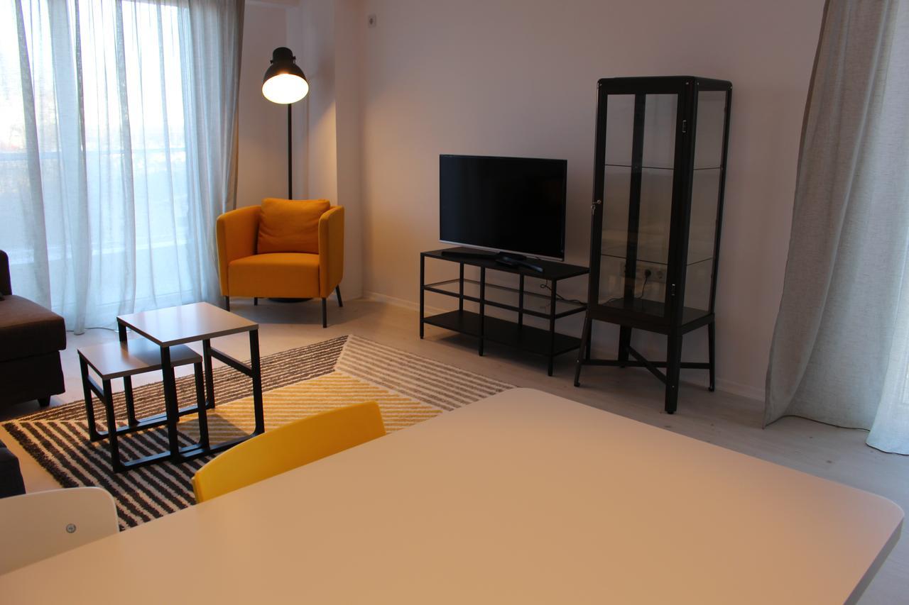 Airport Residence 2 Отопени Экстерьер фото