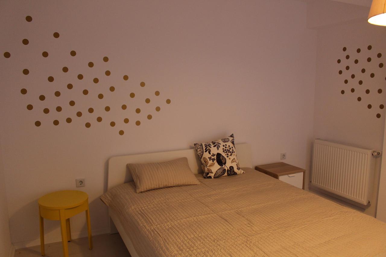 Airport Residence 2 Отопени Экстерьер фото